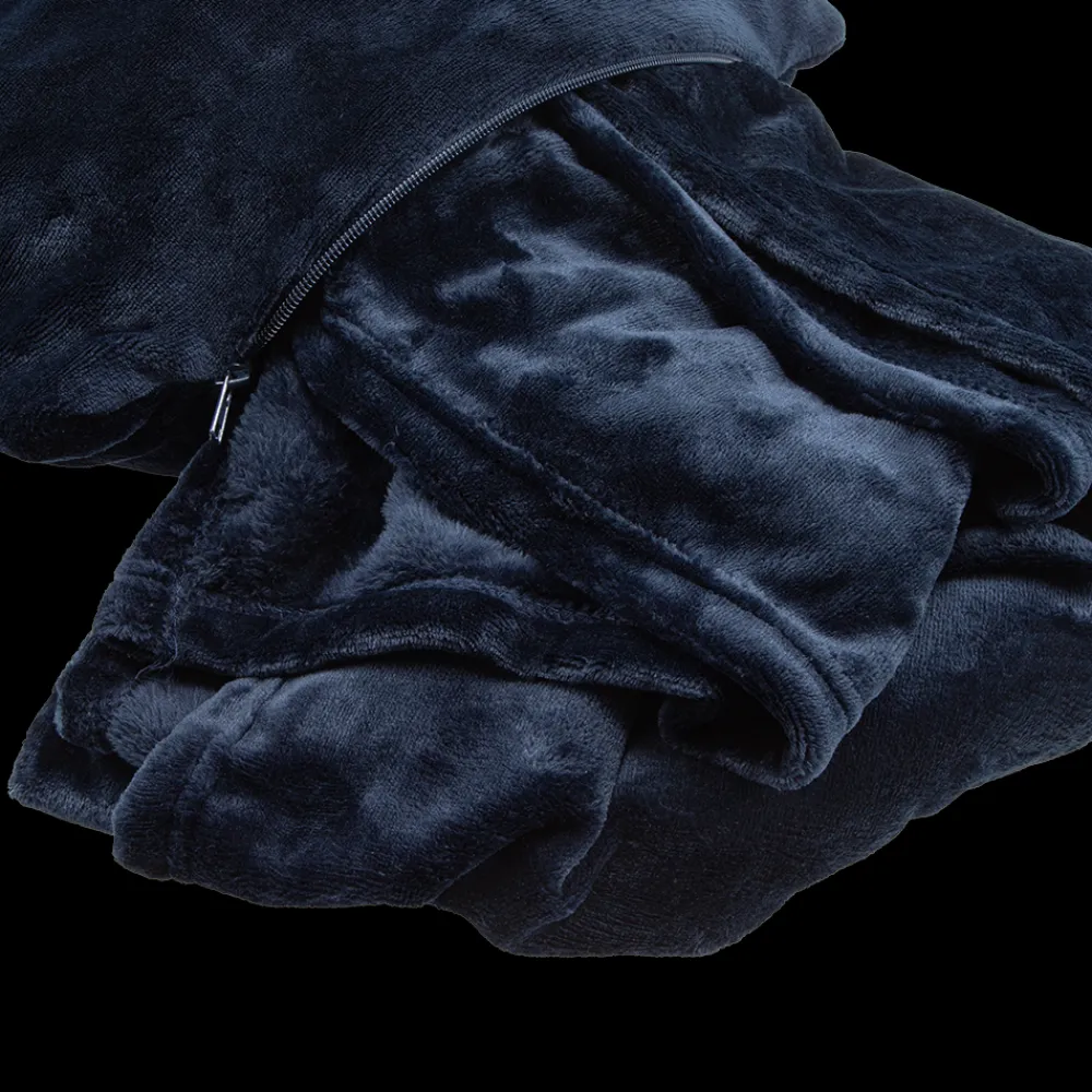 in_pillow_blanket_1.webp Scania 3-in-1 Pillow Blanket Sale