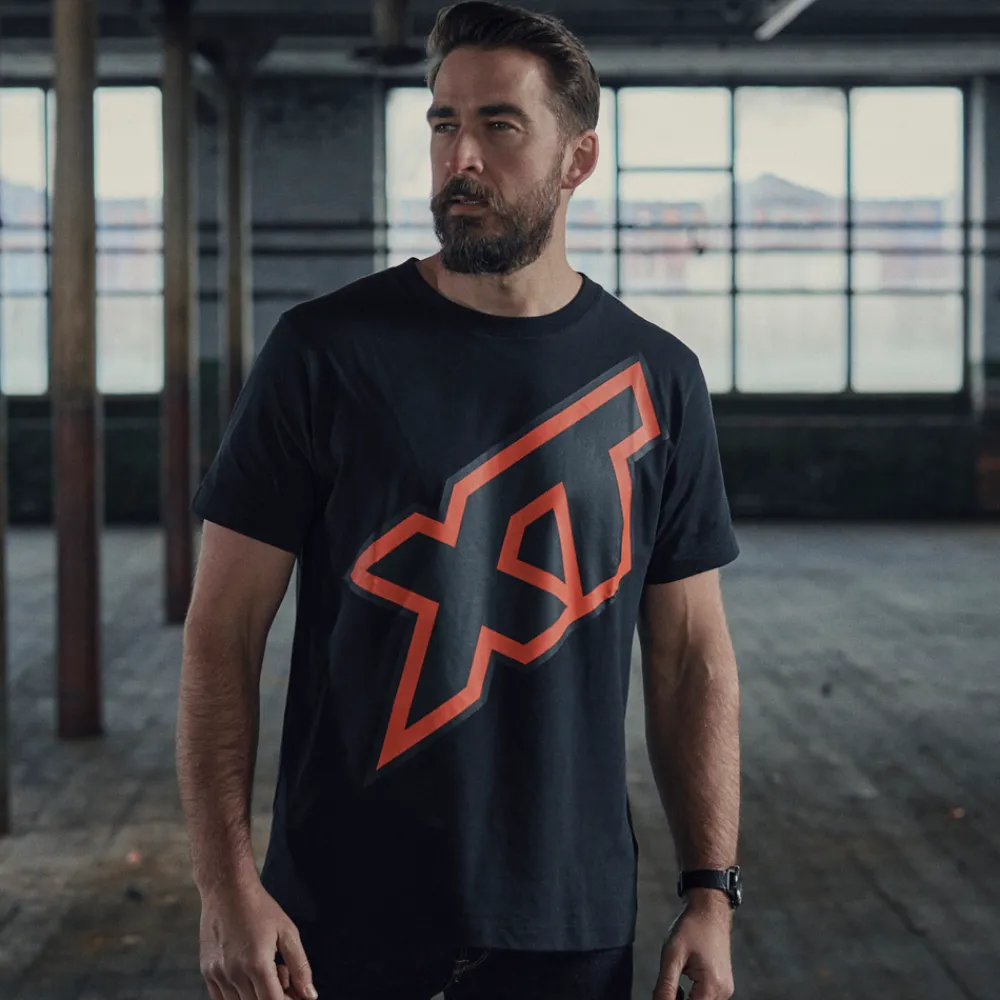 loose_black_xt_tshirt_1.webp Scania Loose Black XT T-shirt Cheap